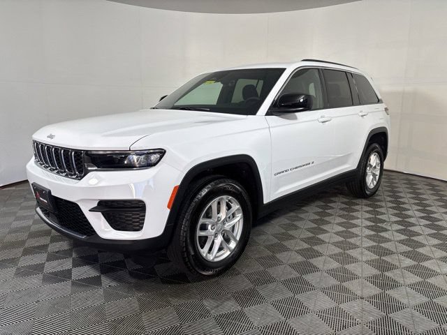 New 2026 Jeep Grand Cherokee Laredo X AWD/4WD image 3