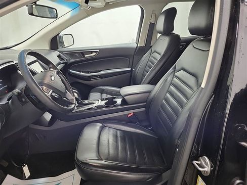 Used 2017 Ford Edge SEL w/ Equipment Group 201A AWD/4WD image 8