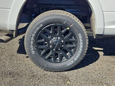 New 2026 RAM 2500 Limited AWD/4WD image 9
