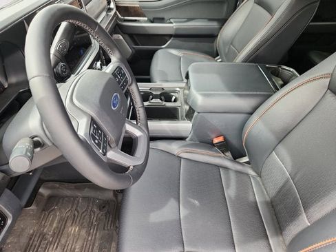 Used 2026 Ford F250 Lariat w/ Black Appearance Package AWD/4WD image 9