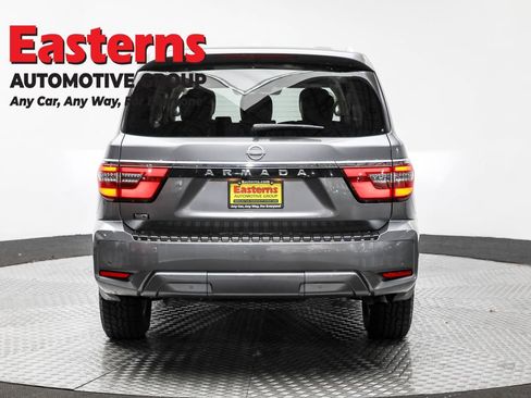 Used 2024 Nissan Armada SV image 6