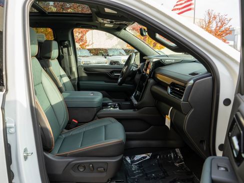 New 2026 GMC Yukon XL AT4 image 10