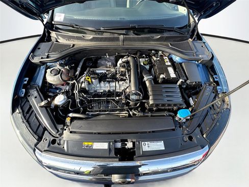 Used 2019 Volkswagen Jetta SE w/ Cold Weather Package image 29