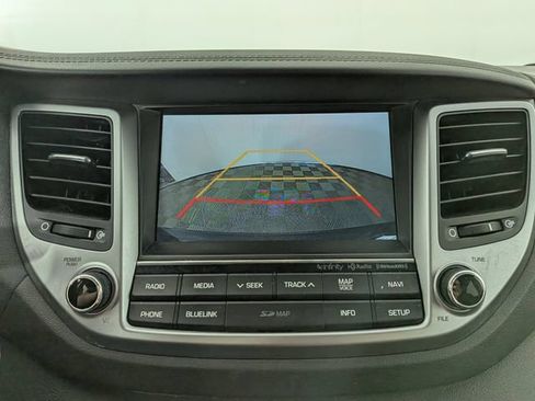 Used 2017 Hyundai Tucson Limited w/ Cargo Package AWD/4WD image 6