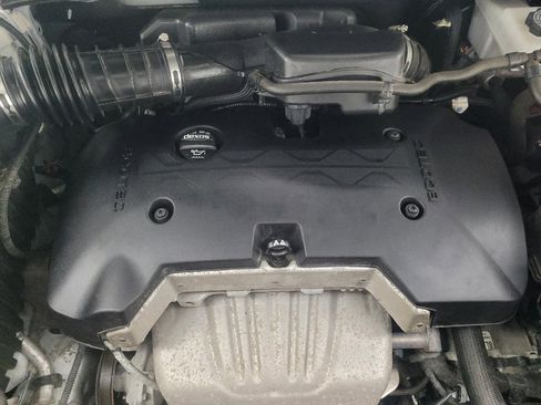 Used 2019 GMC Acadia SLE AWD/4WD image 30
