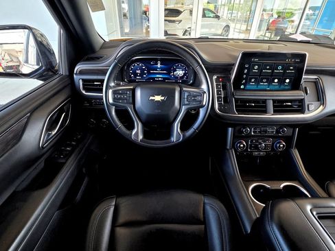 Used 2024 Chevrolet Suburban LT AWD/4WD image 16