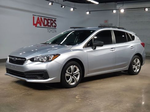 Used 2021 Subaru Impreza 2.0i image 3
