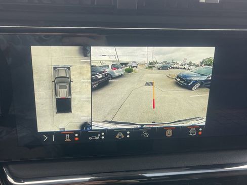 Used 2024 GMC Sierra 1500 AT4 w/ Technology Package AWD/4WD image 25