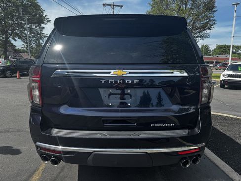 Used 2021 Chevrolet Tahoe Premier w/ Premium Package AWD/4WD image 5