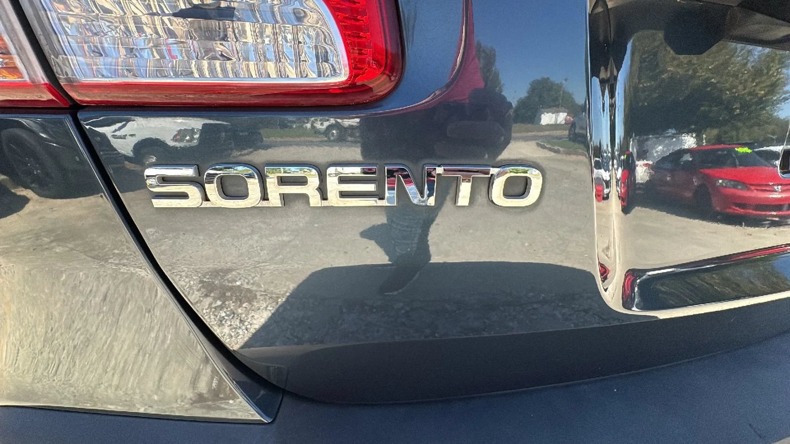Used 2011 Kia Sorento LX w/ Convenience Pkg FWD image 7