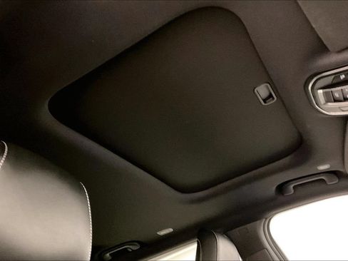 Used 2025 Jeep Grand Cherokee L Altitude RWD image 21