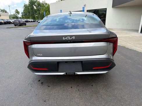 New 2026 Kia K4 FWD image 9