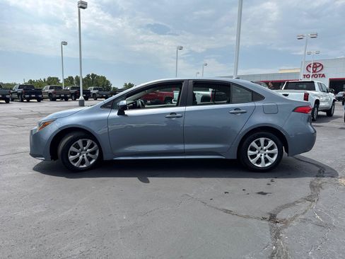 Used 2024 Toyota Corolla LE FWD image 5