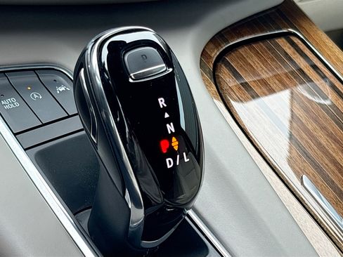 Used 2023 Cadillac Escalade ESV Sport Platinum w/ LPO, ONYX Package image 31