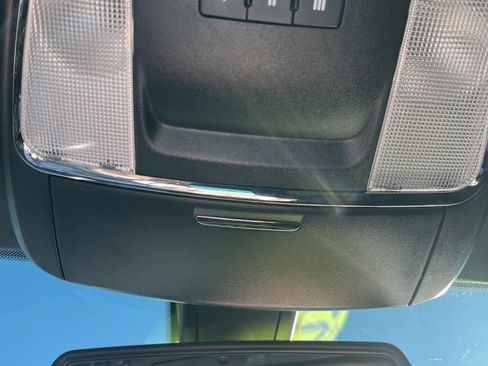 Used 2020 Dodge Charger R/T w/ Driver Convenience Group image 17