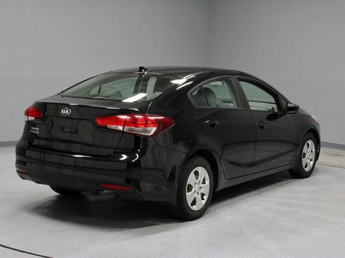 Used 2017 Kia Forte LX FWD image 10