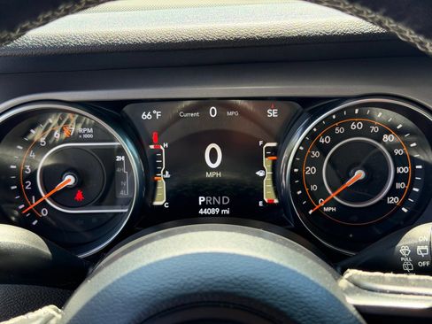 Used 2020 Jeep Wrangler Unlimited Sport AWD/4WD image 18