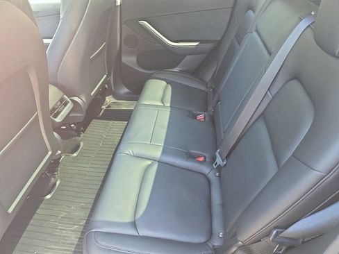 Used 2020 Tesla Model Y Long Range AWD/4WD image 17