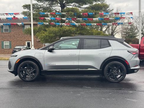 New 2026 Chevrolet Equinox EV RS image 8