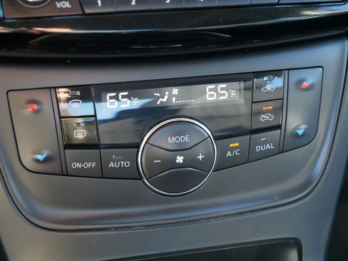 Used 2018 Nissan Sentra SV image 23