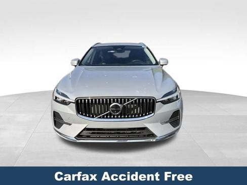 Used 2023 Volvo XC60 B5 Plus AWD/4WD image 3