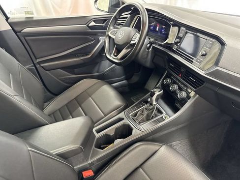Used 2024 Volkswagen Jetta SE FWD image 26