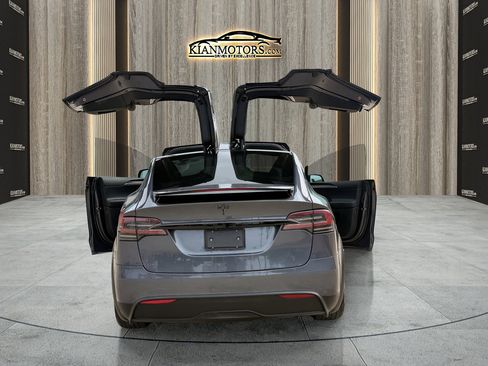 Used 2023 Tesla Model X image 16