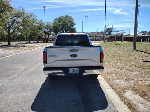 Used 2015 Ford F150 XLT image 6