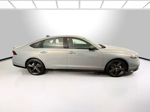 Certified 2025 Honda Accord Sport image 15