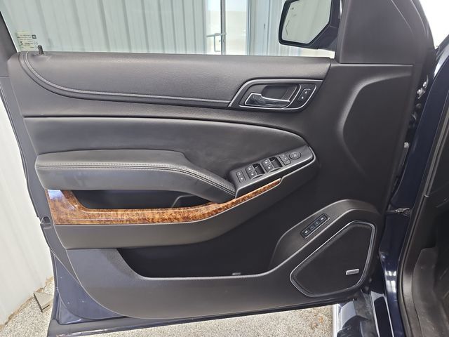Used 2017 Chevrolet Suburban Premier AWD/4WD image 10