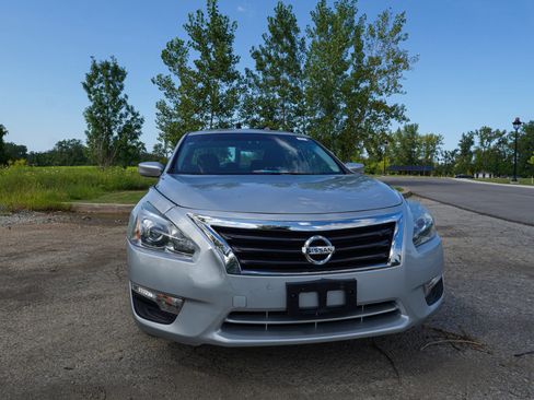 Used 2015 Nissan Altima 2.5 S w/ Power Driver Seat Package FWD image 2