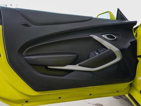 Used 2019 Chevrolet Camaro SS RWD image 14