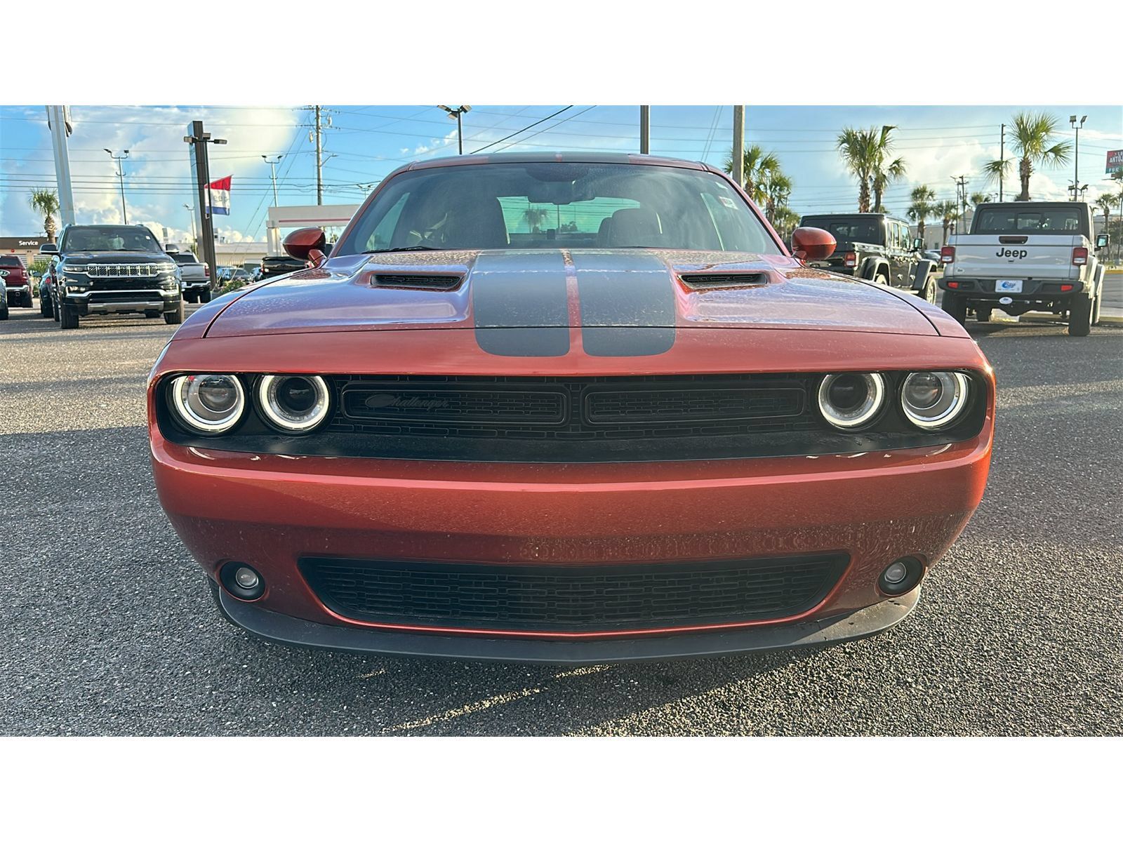 Used 2023 Dodge Challenger SXT w/ Plus Package RWD image 9