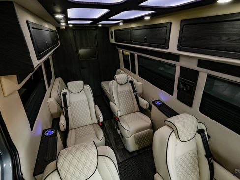 Used 2025 Mercedes-Benz Sprinter 3500 image 70