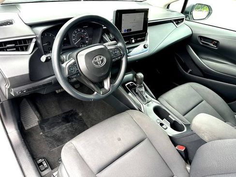 Used 2024 Toyota Corolla LE FWD image 13