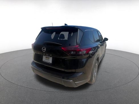 Used 2025 Nissan Rogue SV image 15