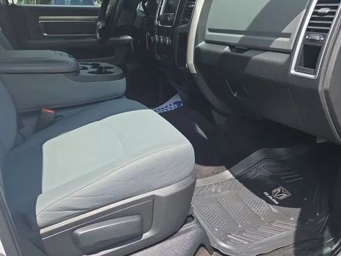 Used 2017 RAM 2500 SLT AWD/4WD image 6