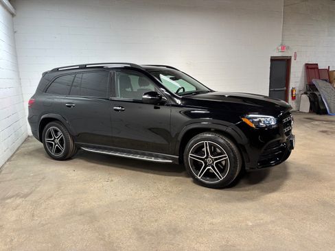 Used 2023 Mercedes-Benz GLS 450 4MATIC image 5