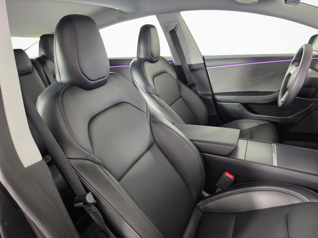 Used 2025 Tesla Model 3 Long Range RWD image 33