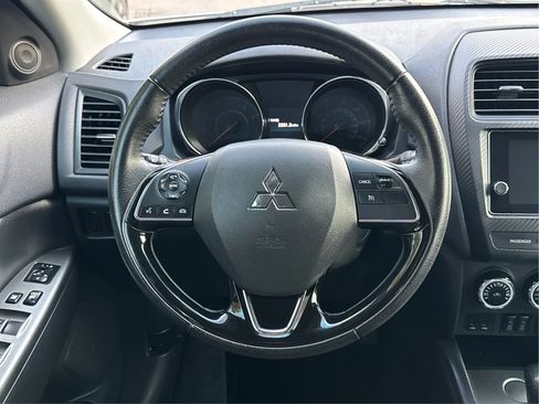 Used 2018 Mitsubishi Outlander Sport SE image 17