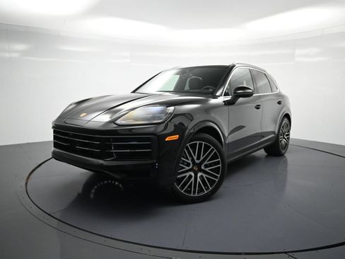 Used 2025 Porsche Cayenne S AWD/4WD image 25