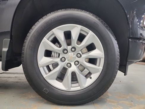 Used 2022 Chevrolet Silverado 1500 Custom image 35