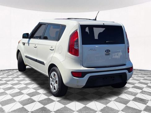 Used 2012 Kia Soul FWD image 21