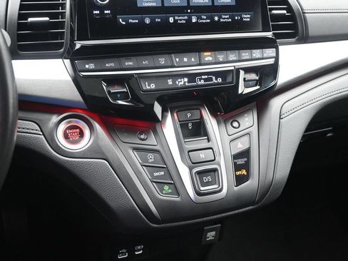 Used 2025 Honda Odyssey Sport-L image 19
