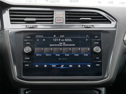 Certified 2024 Volkswagen Tiguan SE image 28