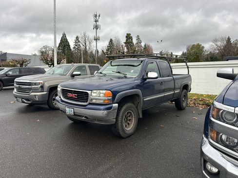 Used 2002 GMC Sierra 1500 SL image 1