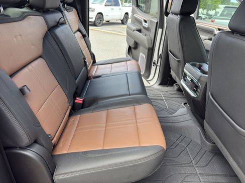 Used 2023 Chevrolet Silverado 1500 High Country w/ High Country Premium Package image 35