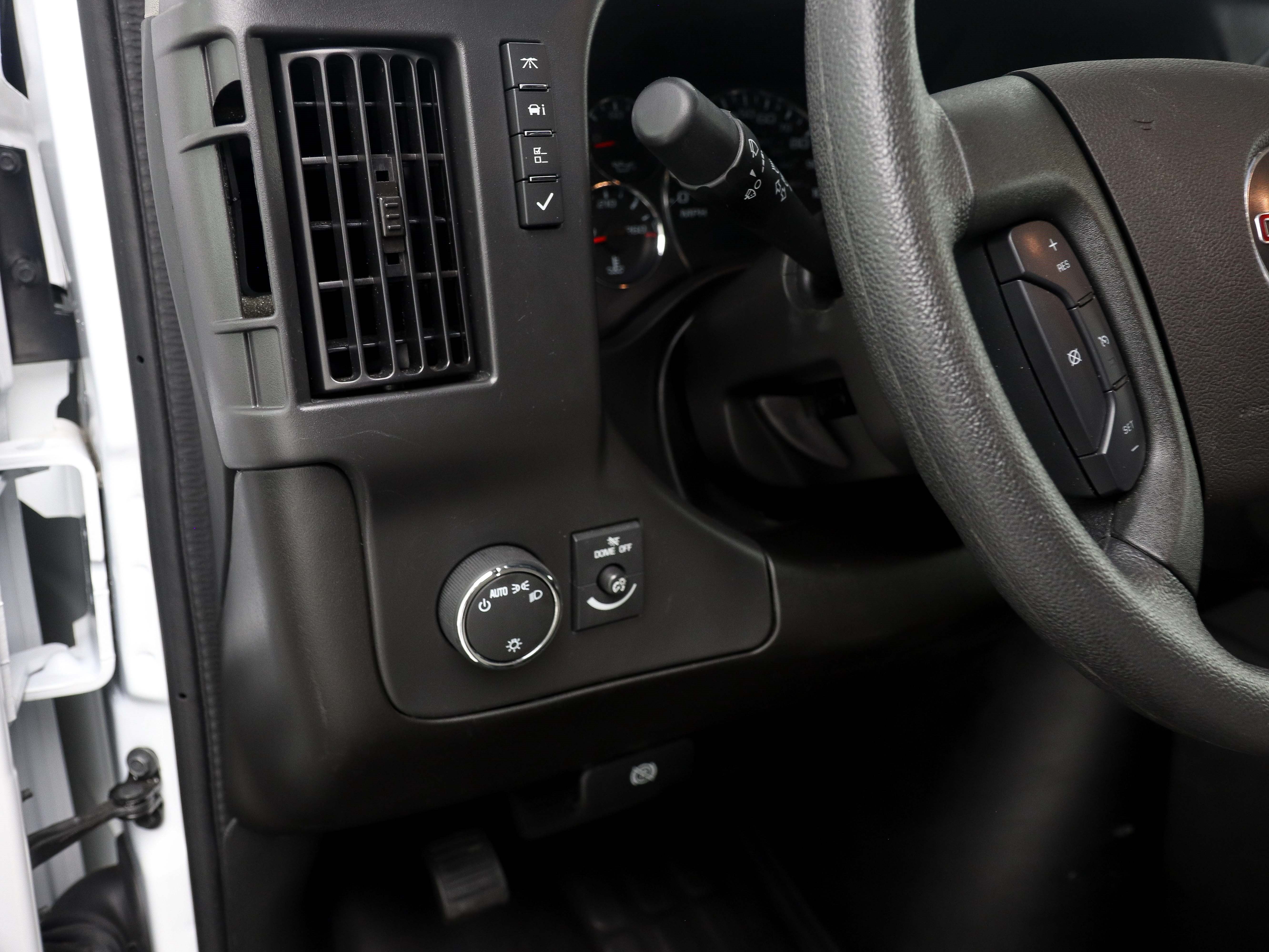 Used 2025 GMC Savana 2500 Extended w/ Driver Convenience Package RWD image 20