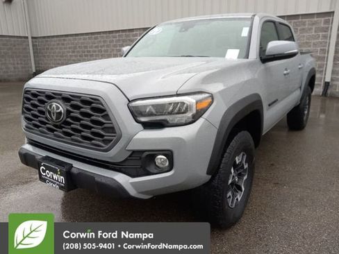 Used 2021 Toyota Tacoma TRD Off-Road image 7