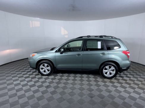 Used 2016 Subaru Forester 2.5i Premium AWD/4WD image 6